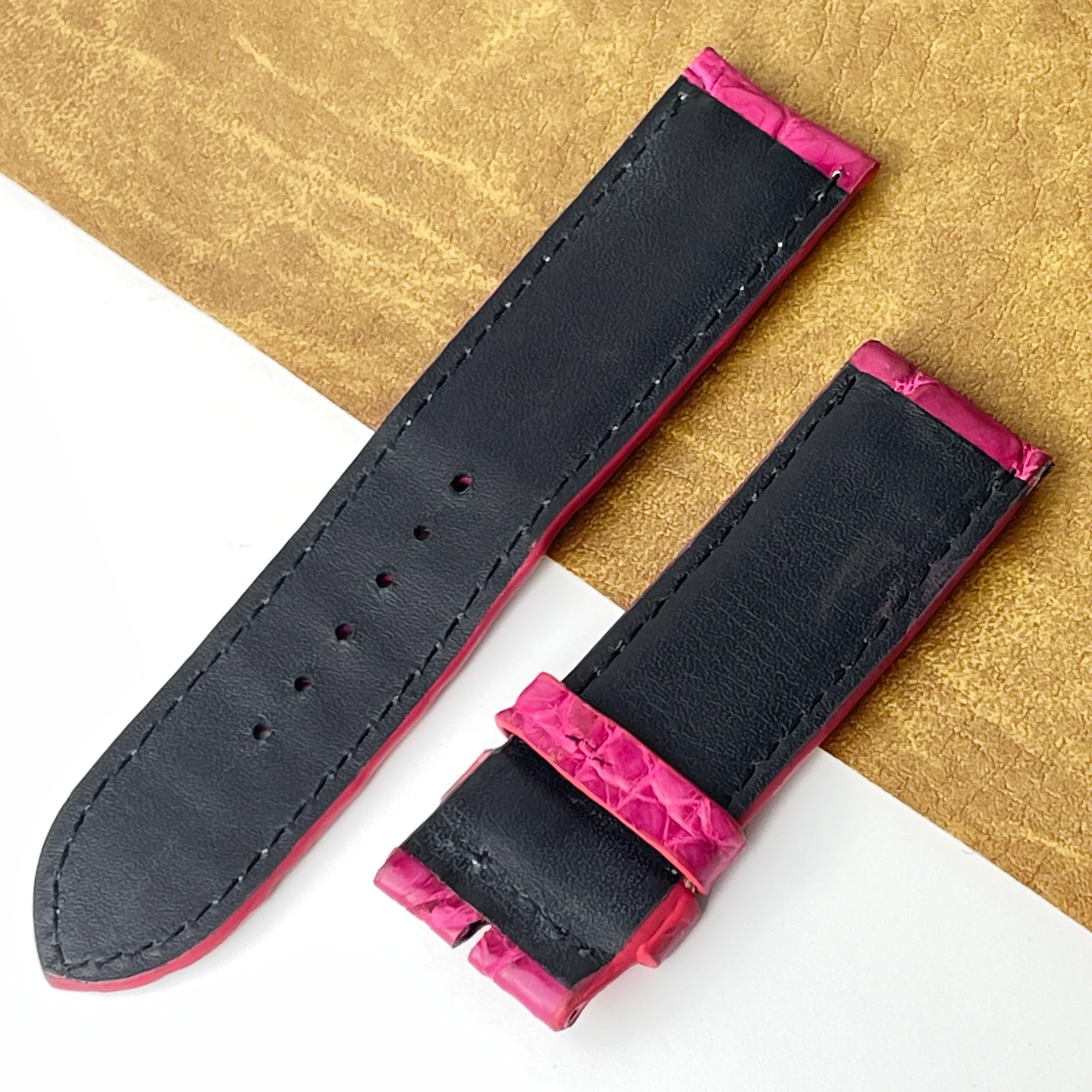 24mm Pink Unique Texture Alligator Watch Band For Men DH-226V