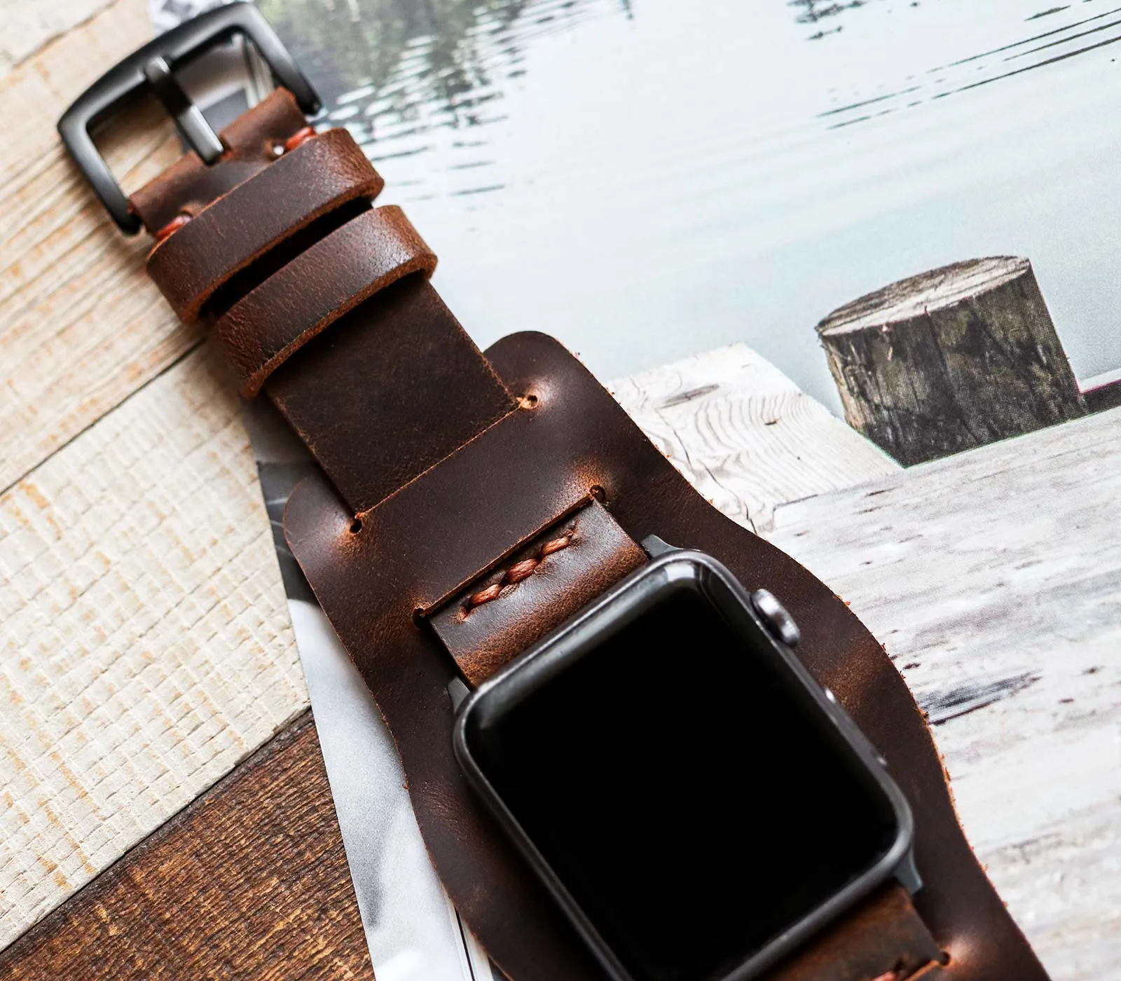 Apple Watch Minimal Bund Strap - Antique Brown