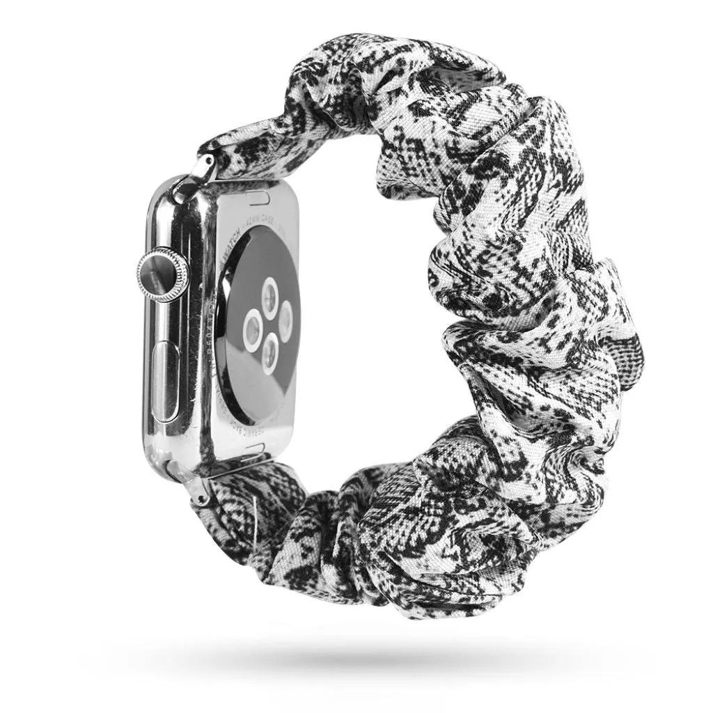 Apple Watch Series 5 40mm cloth pattern watch band - Black and White Snakeskin