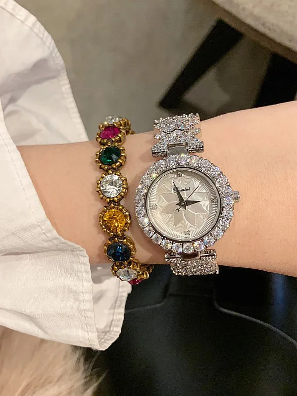 Eight Petals Diamond Pattern Strap Women's Watch