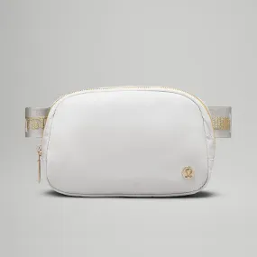 EVERYWHERE BELT BAG - VAPOR/GOLD/WHITE