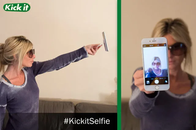 Kick it Phone Stand - Mini Selfie Stick