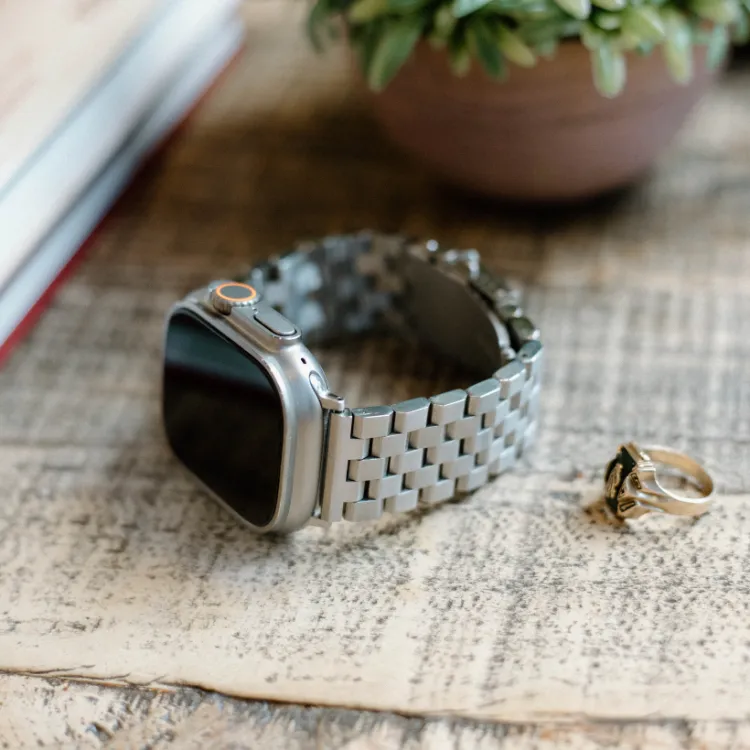 METAL Apple Watch Strap - Silver