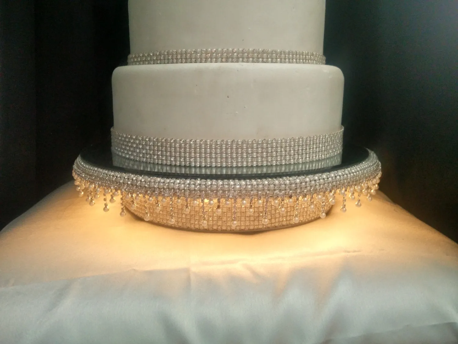 Pearl and Diamante embellished droplet illuminated led cake stand