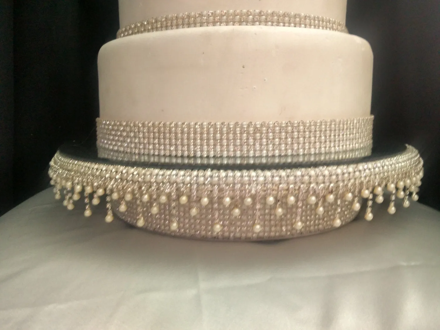 Pearl and Diamante embellished droplet illuminated led cake stand