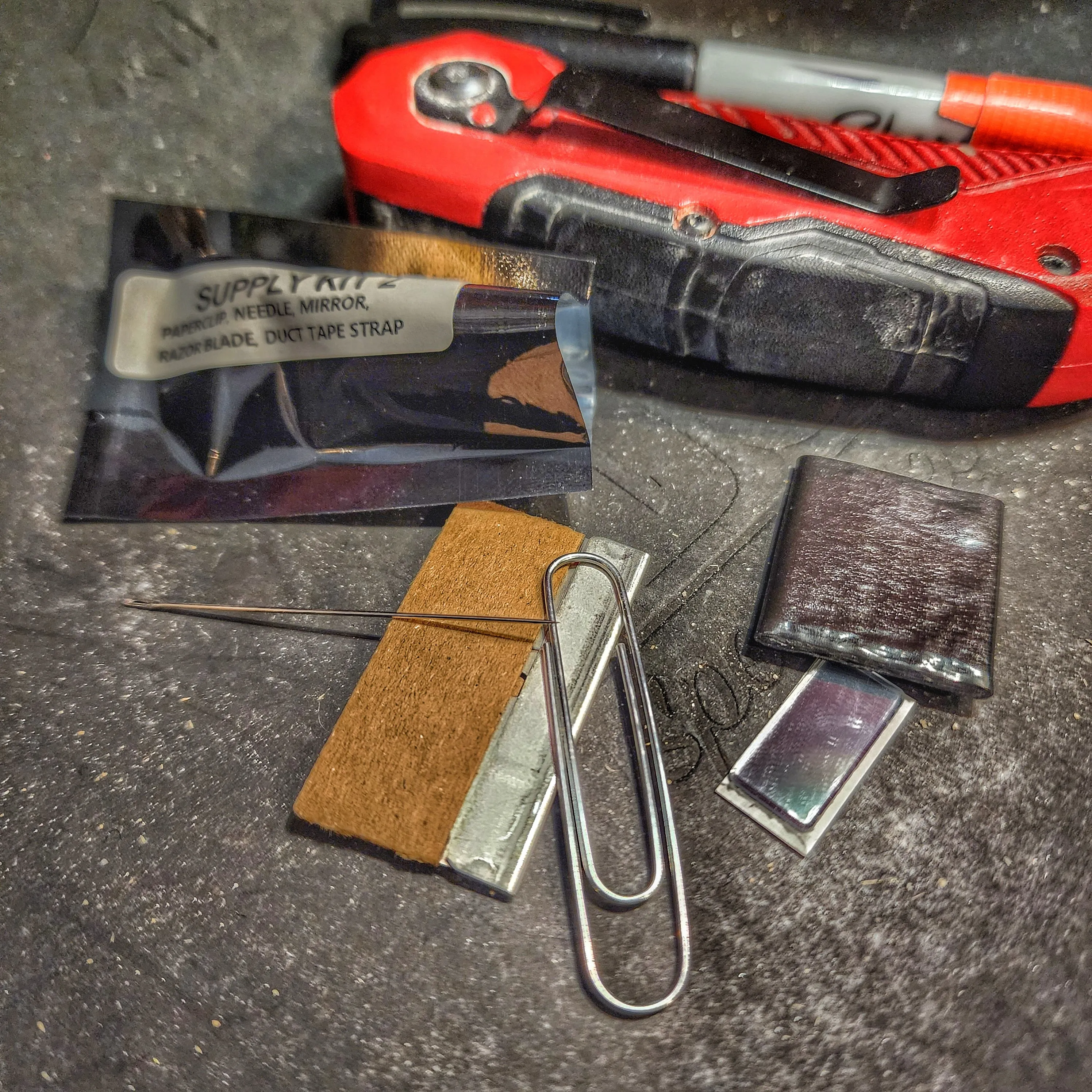 Supply "MacGyver" Patch Kit: Everyday Carry items for improvising in tasks completions