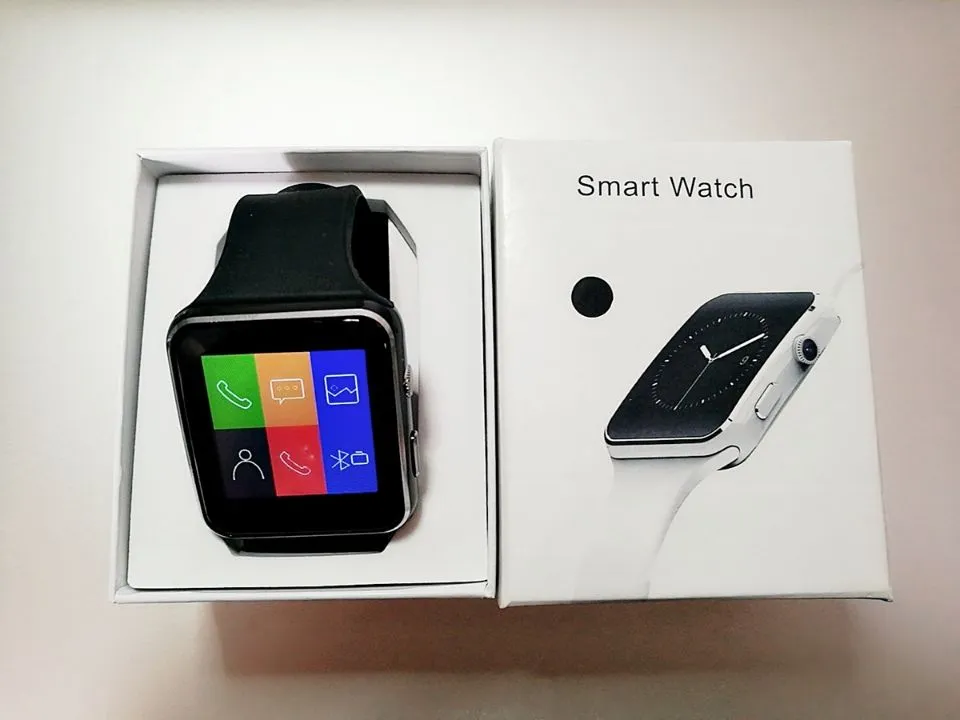 Touch Screen Smart Watch with Camera