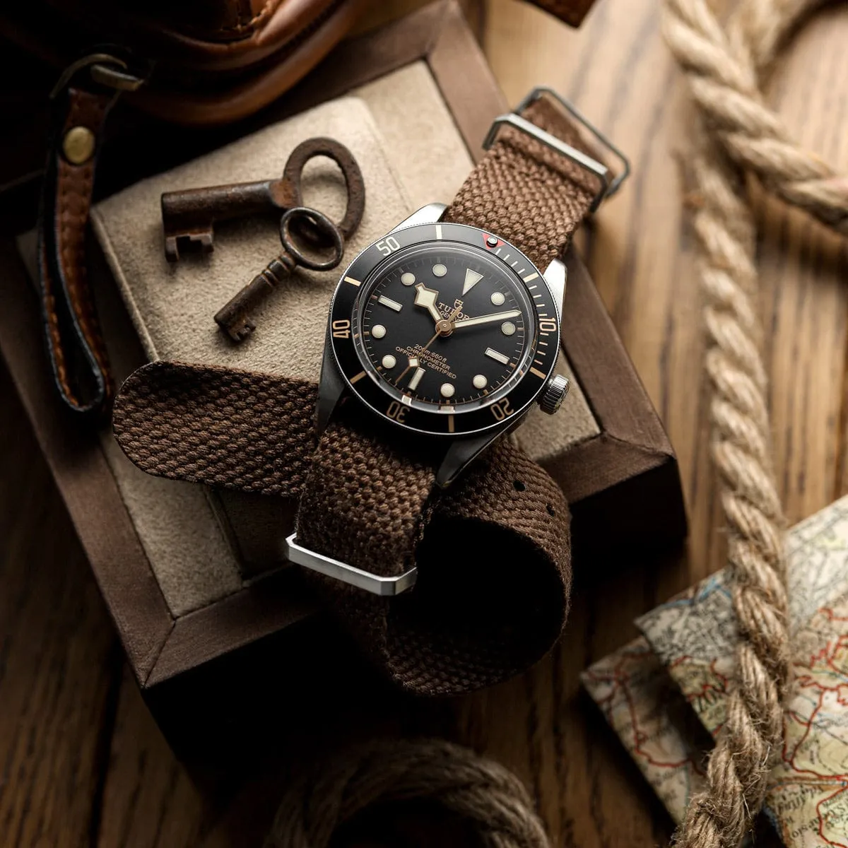 WatchGecko Braemore Military Canvas Watch Strap - National Brown