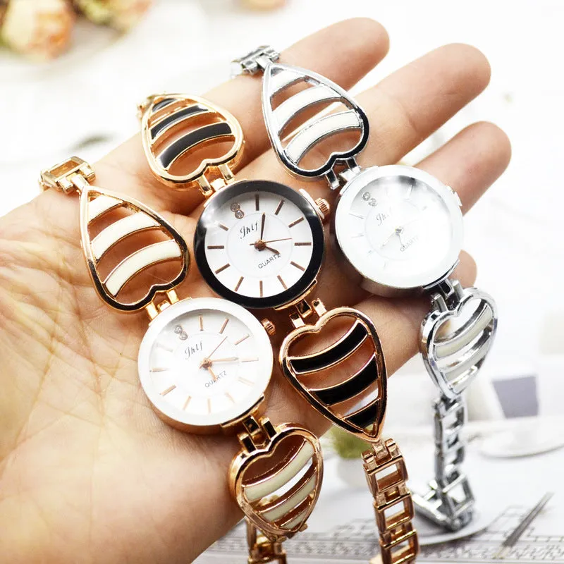 Waterproof bracelet quartz watch