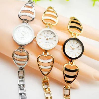 Waterproof bracelet quartz watch