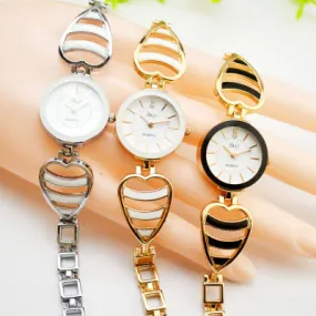 Waterproof bracelet quartz watch