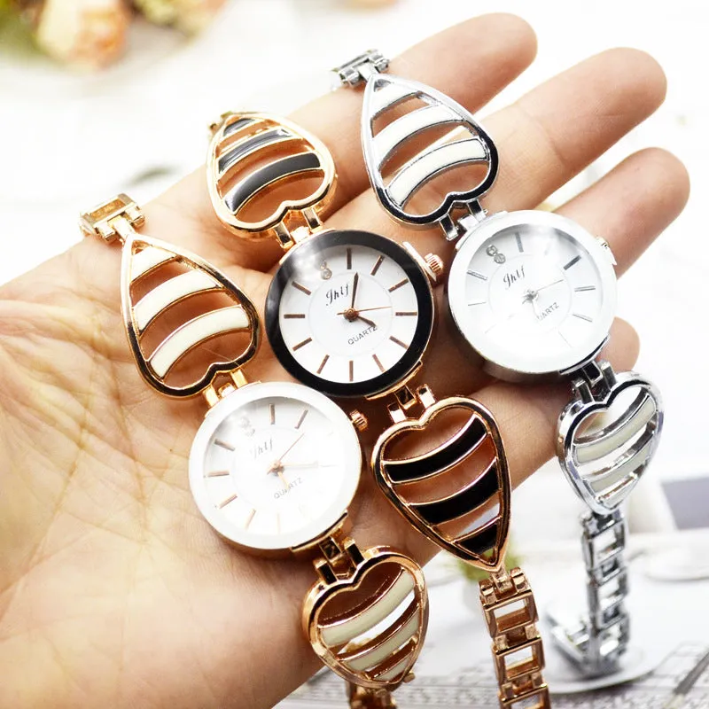 Waterproof bracelet quartz watch