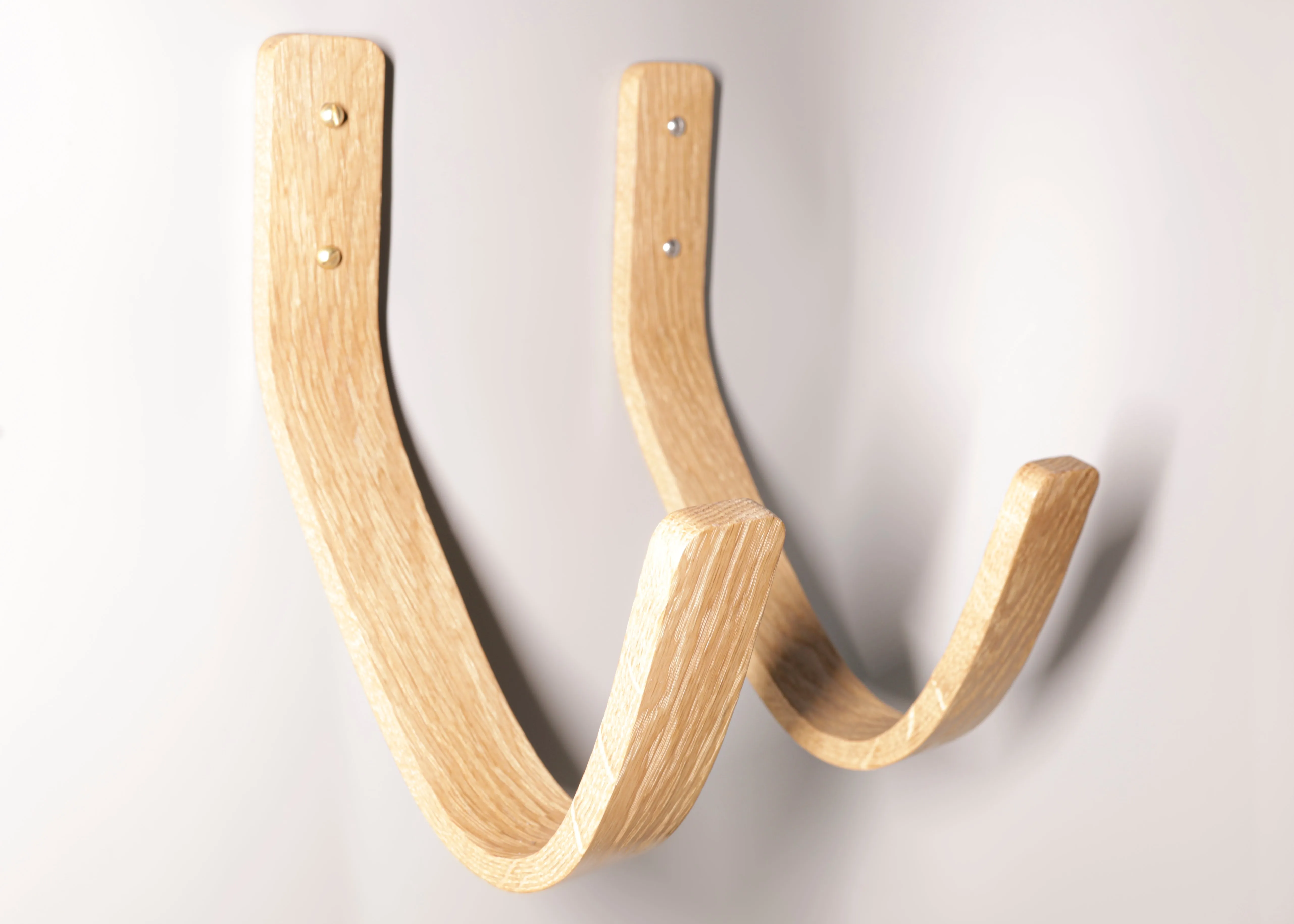 Waves 2.0 | Longboard - Surfboard Wall Mounts | Oak